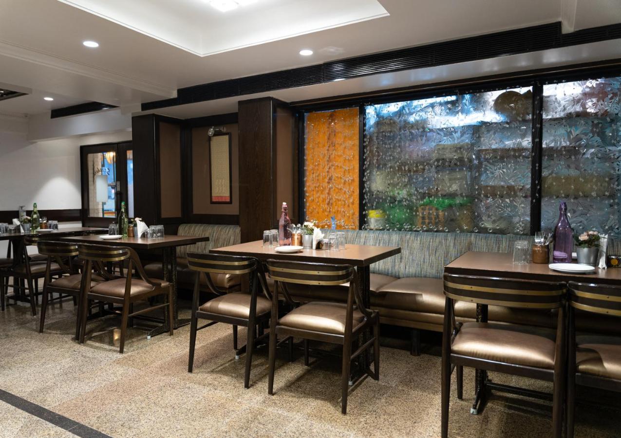 Regenta Place The Emerald Mumbai Exterior photo