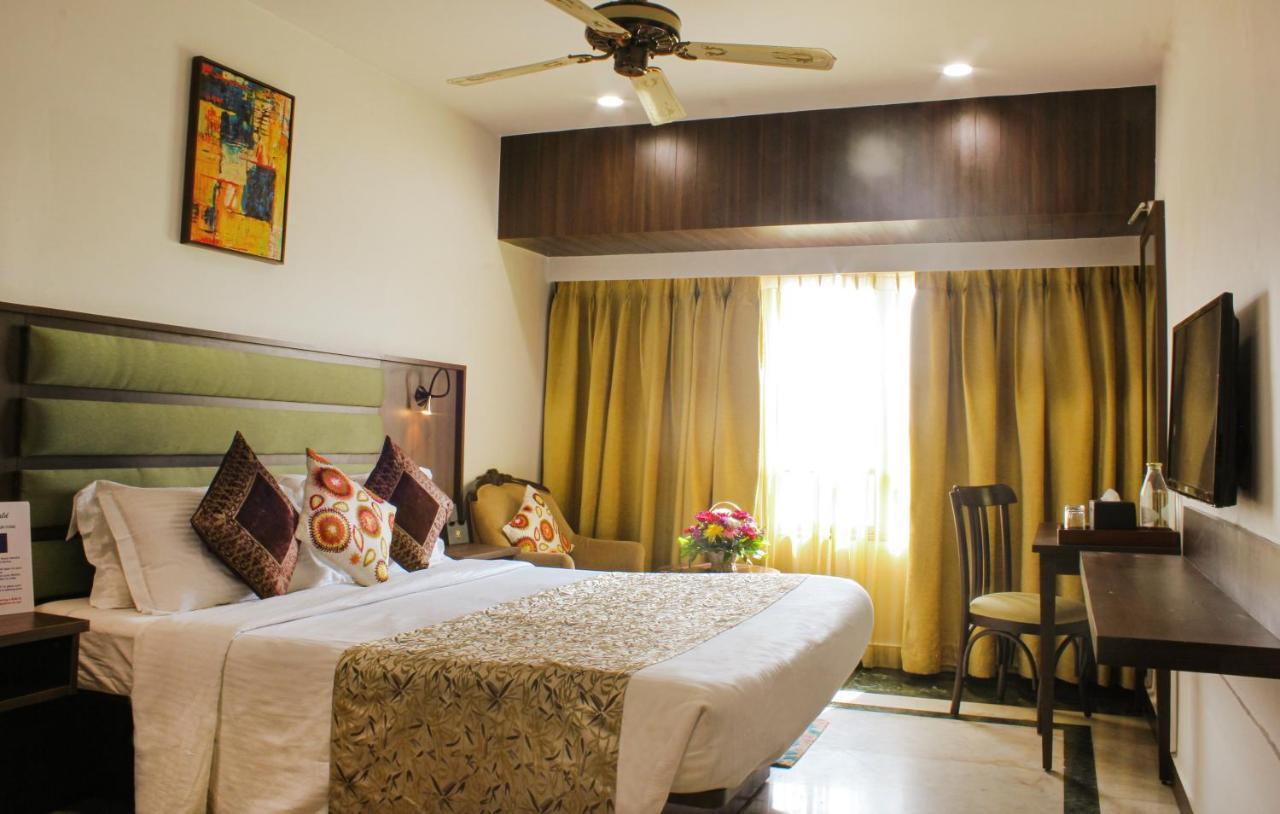 Regenta Place The Emerald Mumbai Exterior photo