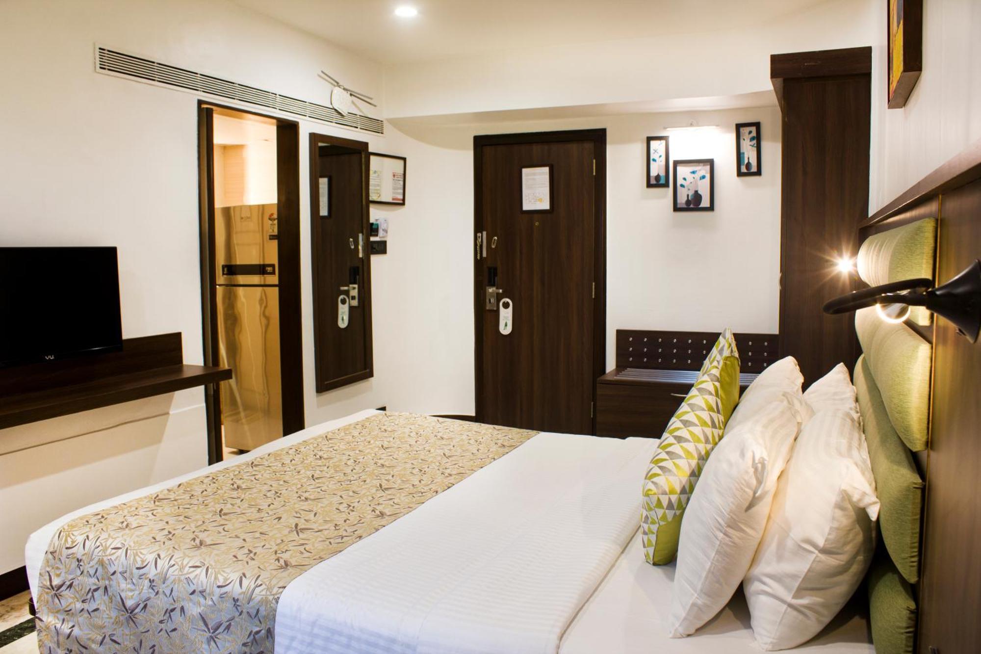 Regenta Place The Emerald Mumbai Exterior photo