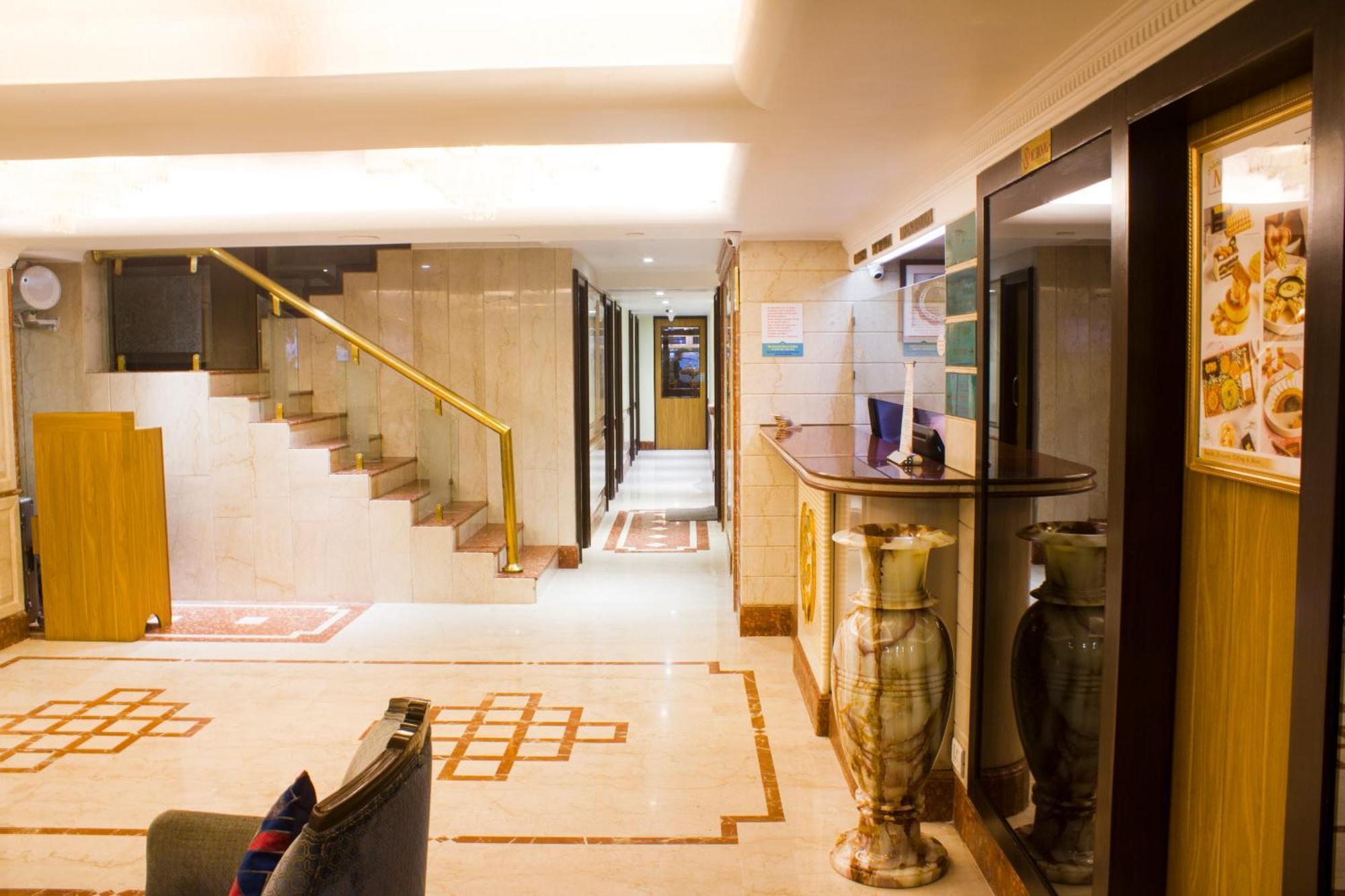 Regenta Place The Emerald Mumbai Exterior photo